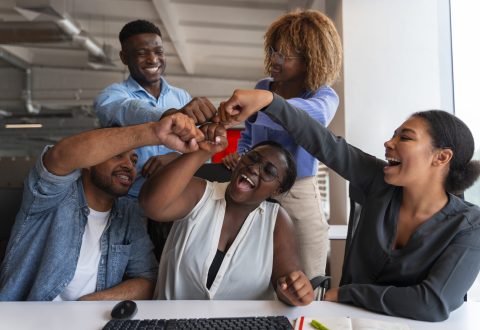 Personnes au bureau