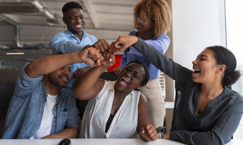 Personnes au bureau